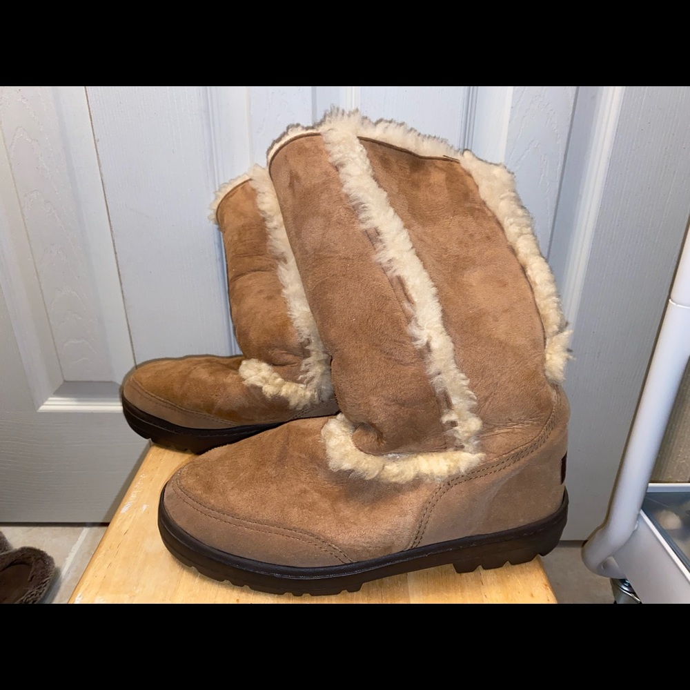 Sold - Picture 2 of 6